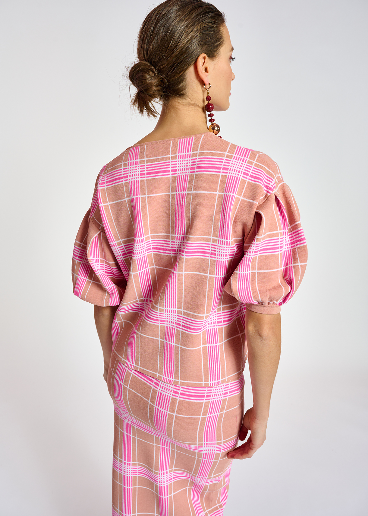 Vintage pink puffed sleeve knitted top with check motif RE—SSENTIEL second-hand photo 4
