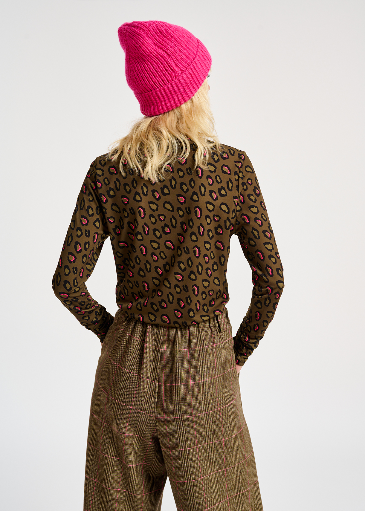 Kaki rolkraagtop met luipaardprint RE—SSENTIEL tweedehands photo 4