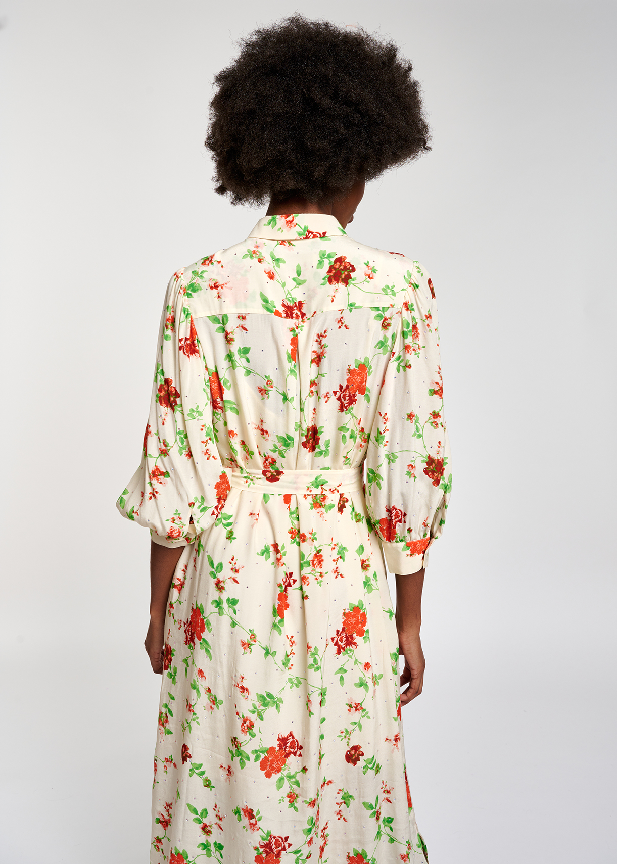 Robe chemise blanc cassé à imprimé fleuri RE—SSENTIEL seconde main photo 7